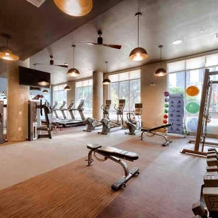 Downtown Living 1Br W/ Free Parking Garage Apartman Houston Kültér fotó